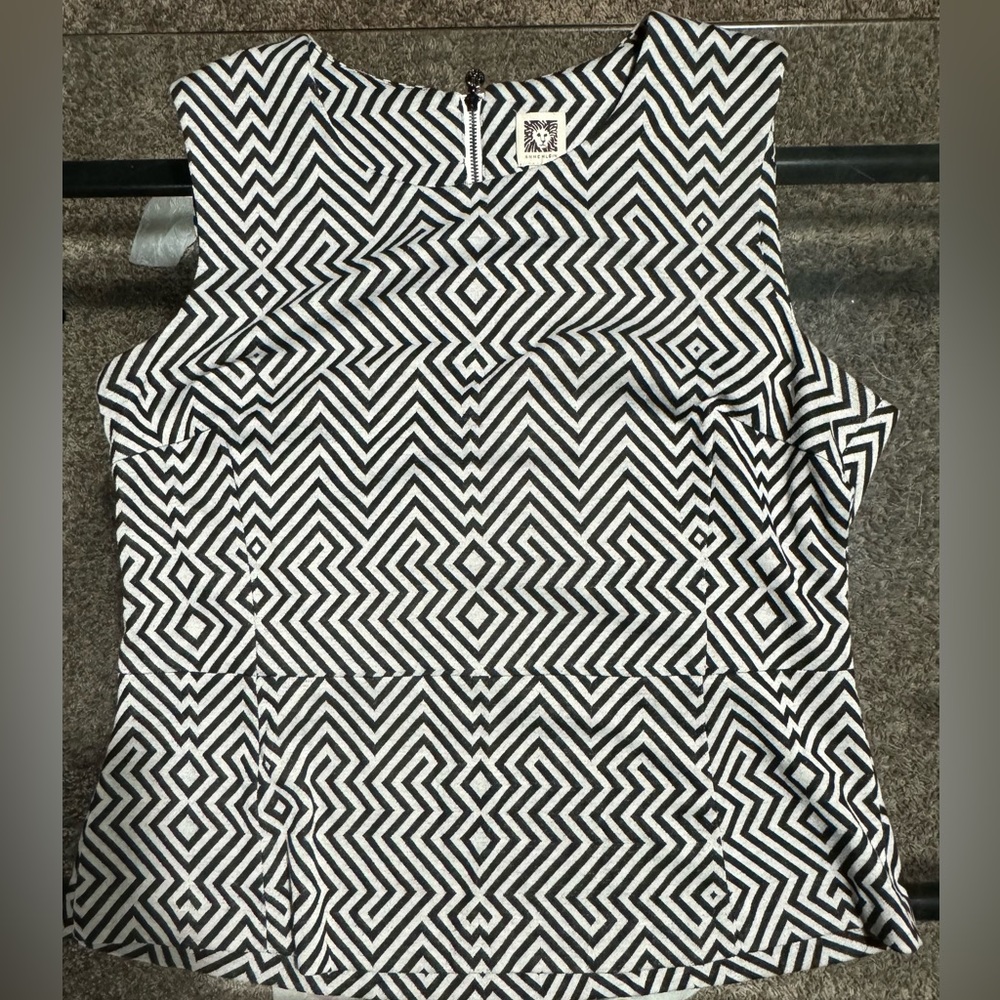 NWOT Anne Klein Top size 16